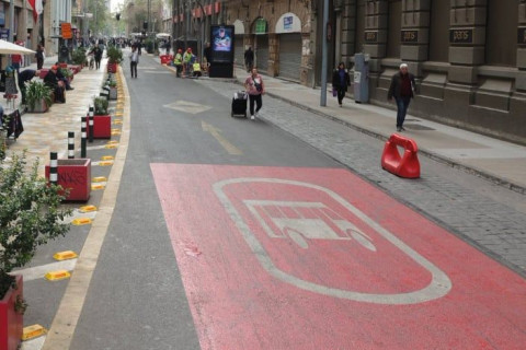 Buses retoman la calle Bandera tras 13 años: los cuatro recorridos reactivados