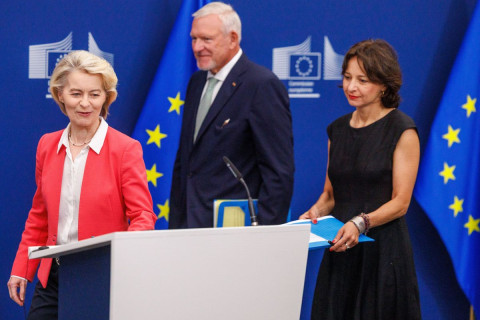 Título Nuevo: Propuesta de la Comisión Europea busca limitar el acceso de menores a redes sociales